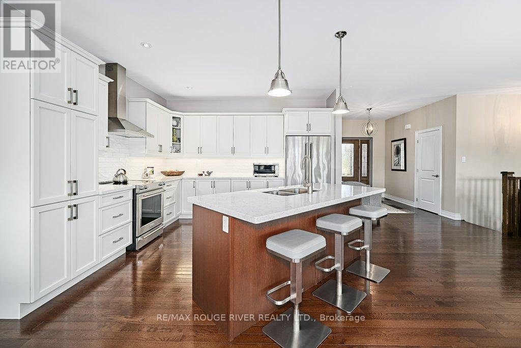 122 Southcrest Drive, Scugog, Ontario  L9L 1B6 - Photo 7 - E12804944