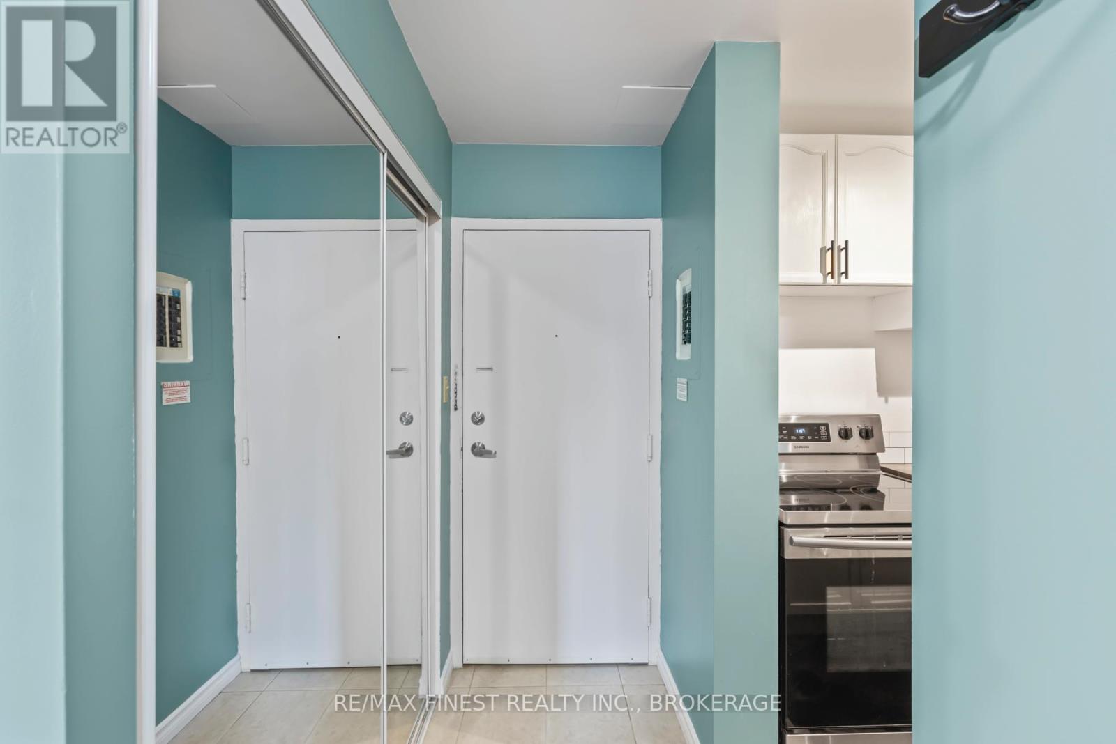 104 - 17 Eldon Hall Place, Kingston (Central City West), Ontario  K7M 7H5 - Photo 12 - X12804914