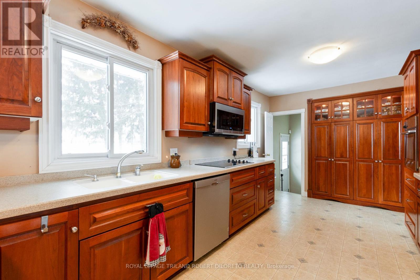 Photo 23 of 31 for 7417 Inadale Drive