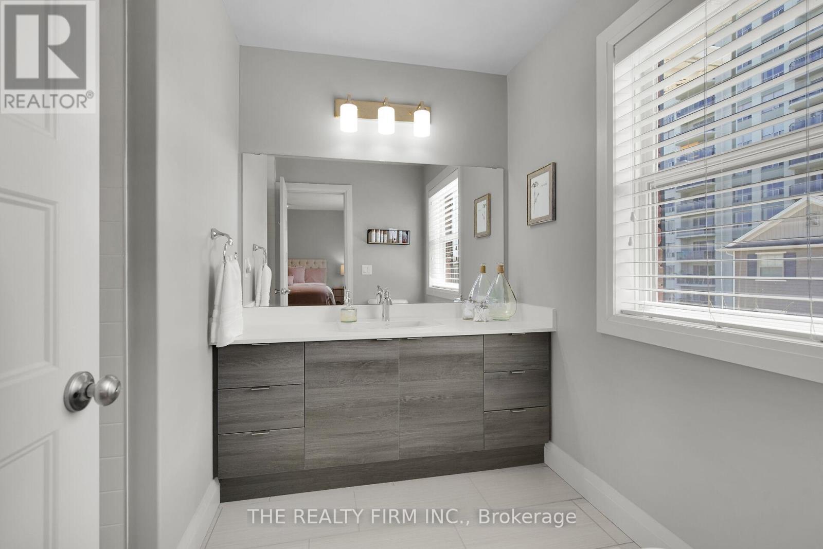 35 - 1040 Coronation Drive, London North, Ontario  N6H 0B5 - Photo 26 - X12804950