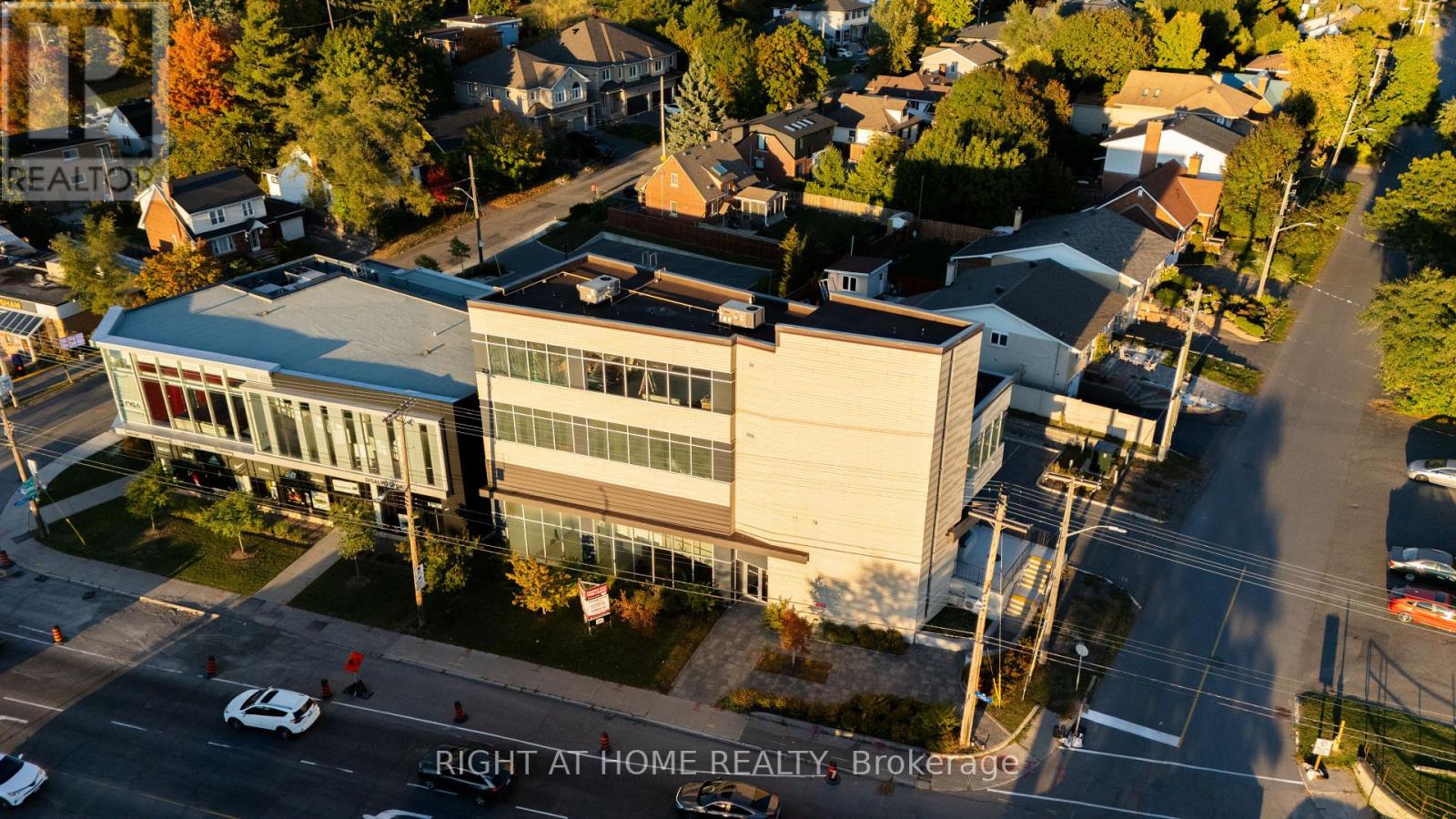 101 - 1637 BANK STREET, ottawa, Ontario