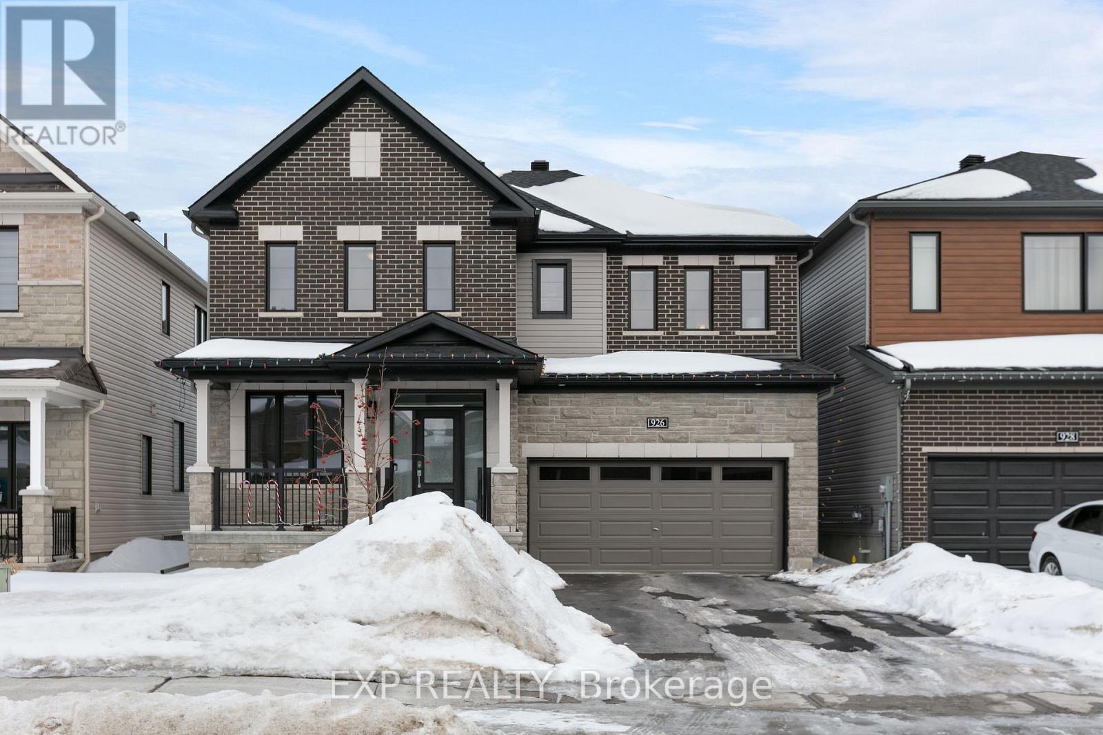 926 LAKERIDGE DRIVE, Ottawa, Ontario