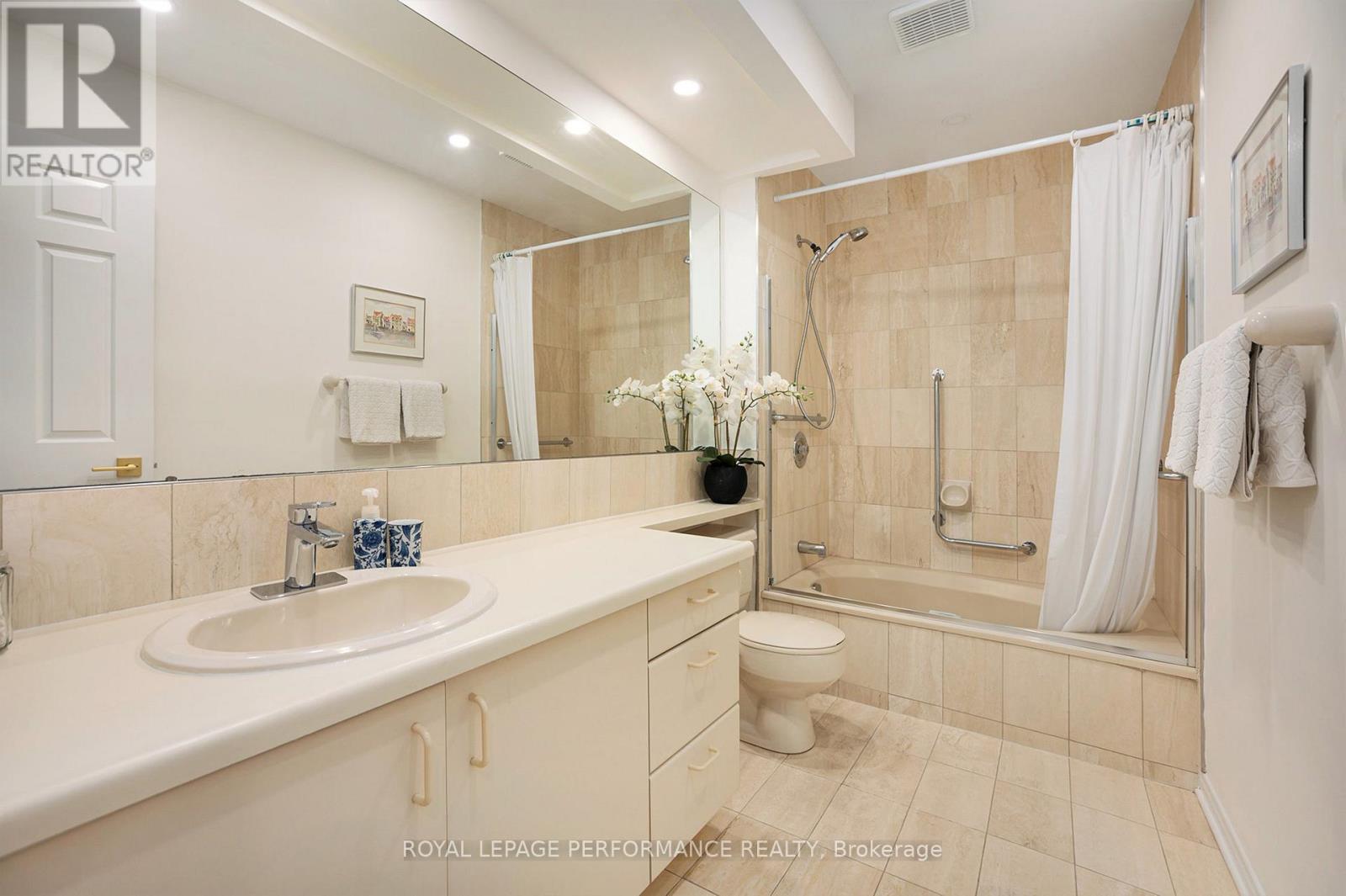 81 Waterford Drive, Ottawa, Ontario  K2E 7V4 - Photo 16 - X12804948