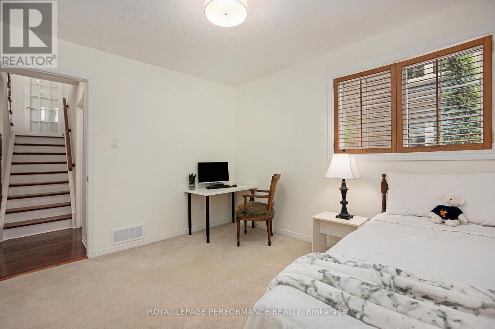 81 Waterford Drive, Ottawa, Ontario  K2E 7V4 - Photo 20 - X12804948