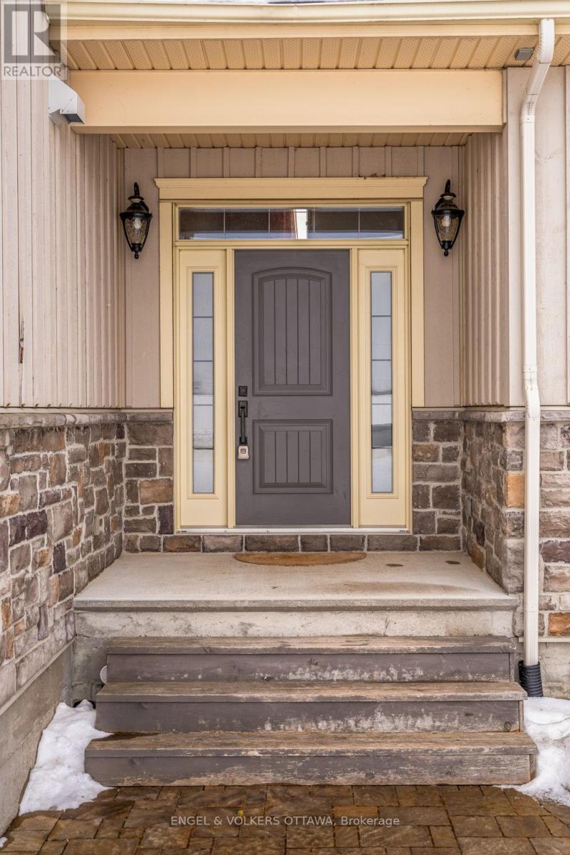 5165 Canon Smith Drive, Ottawa, Ontario  K0A 1X0 - Photo 4 - X12804962