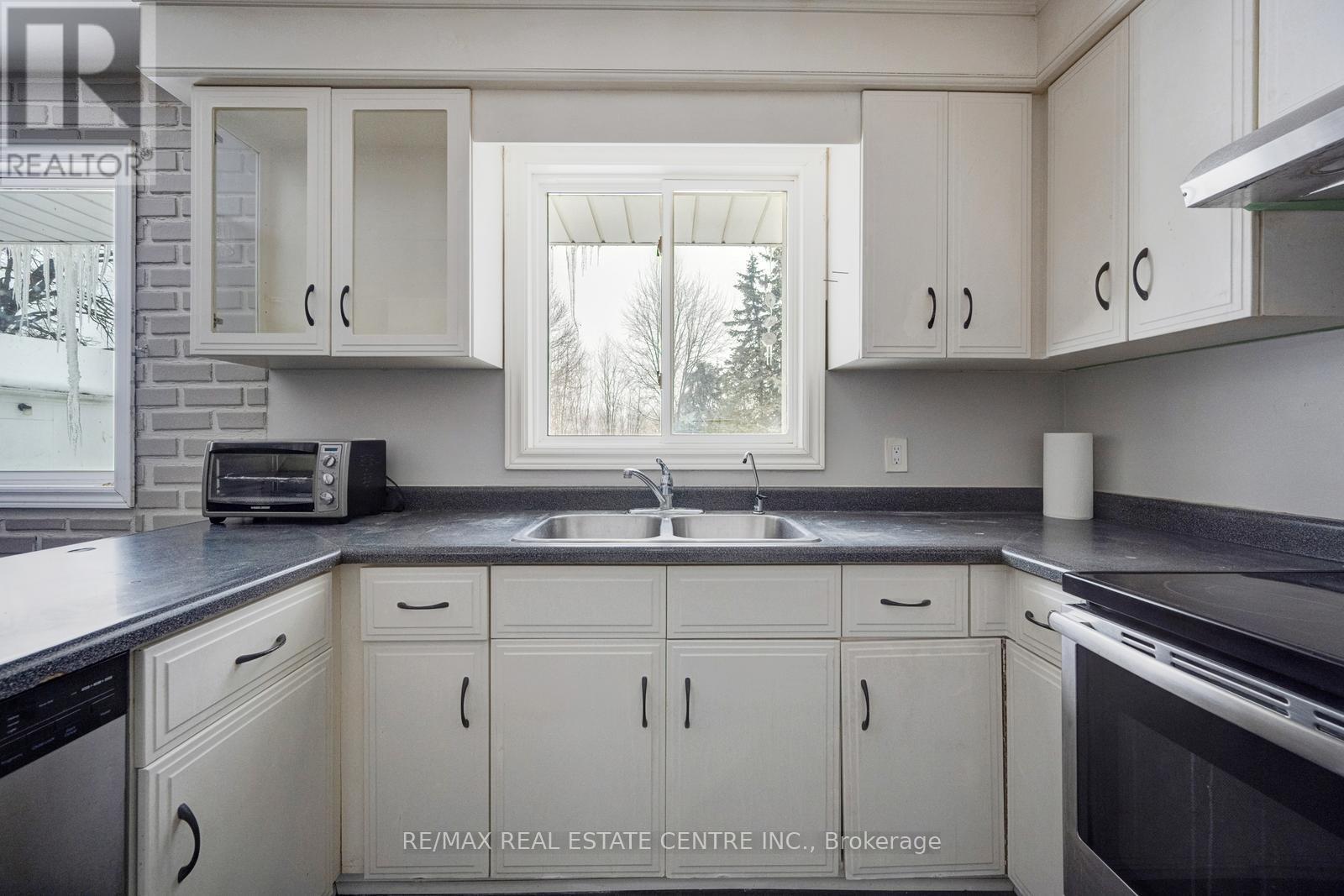 12391 Heritage Road, Caledon, Ontario  L7C 1T8 - Photo 16 - W12744248