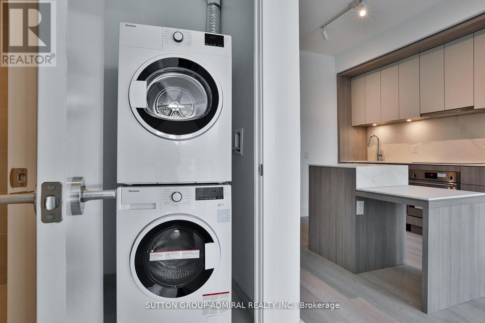 6 Greenbriar Road E, Toronto, Ontario  M2K 0H6 - Photo 13 - C12804880