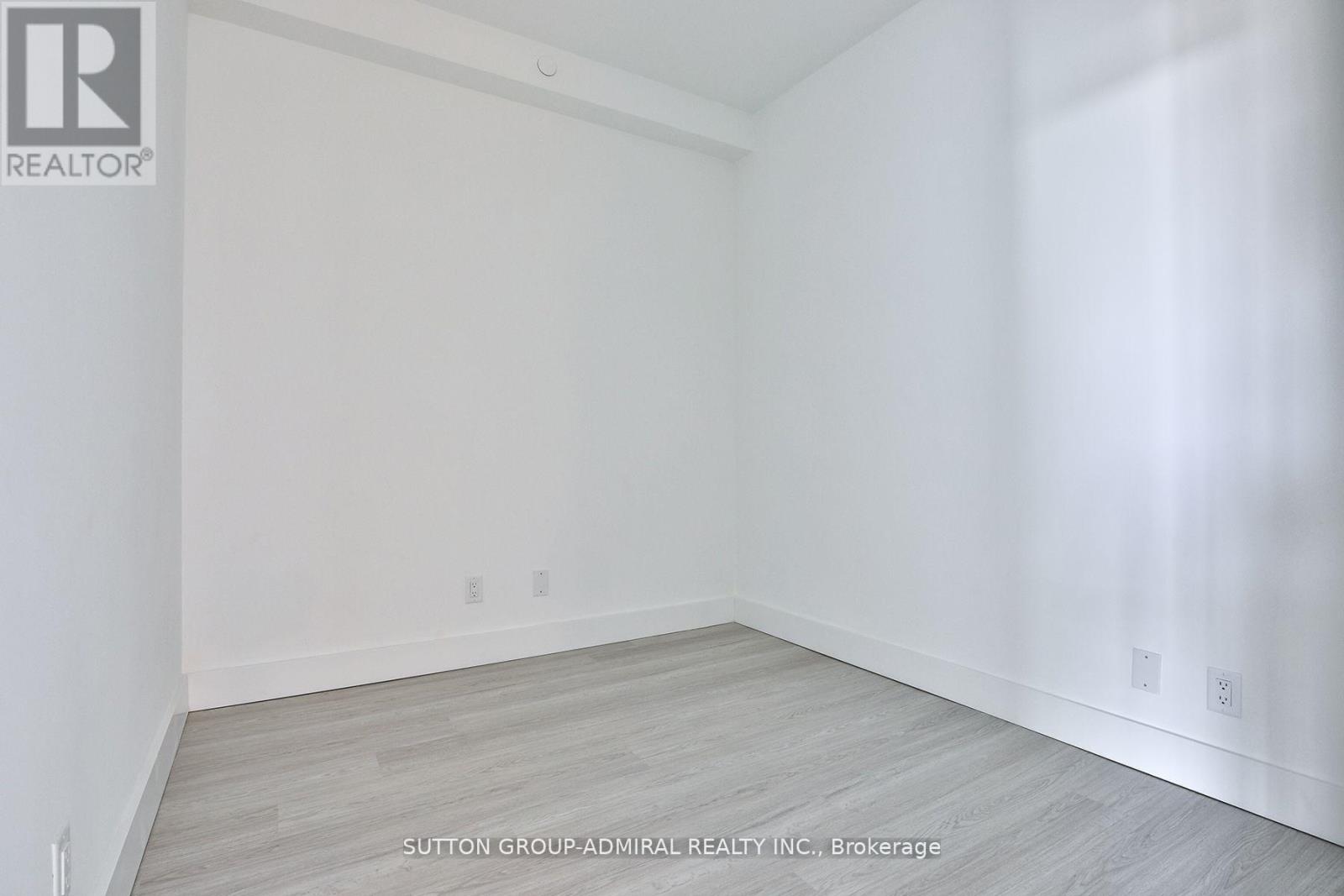 6 Greenbriar Road E, Toronto, Ontario  M2K 0H6 - Photo 15 - C12804880