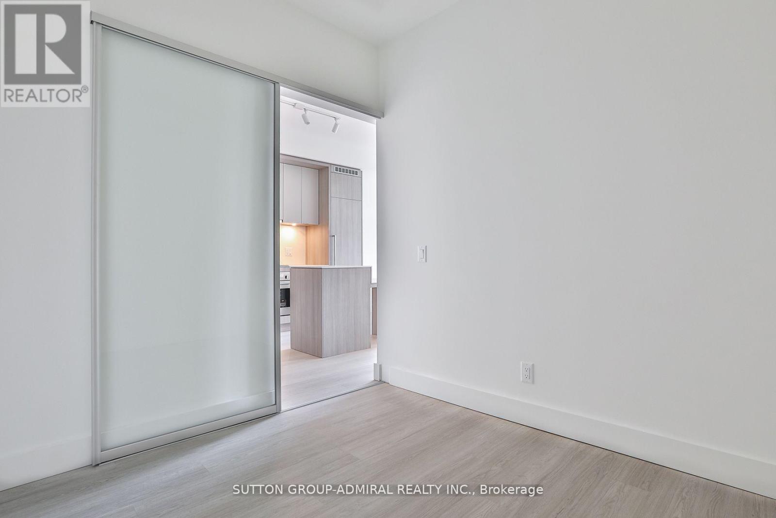 6 Greenbriar Road E, Toronto, Ontario  M2K 0H6 - Photo 16 - C12804880