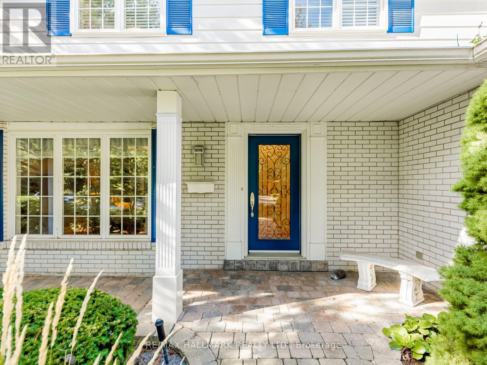 88 Ames Circle, Toronto (Banbury-Don Mills), Ontario  M3B 3C1 - Photo 2 - C12804886