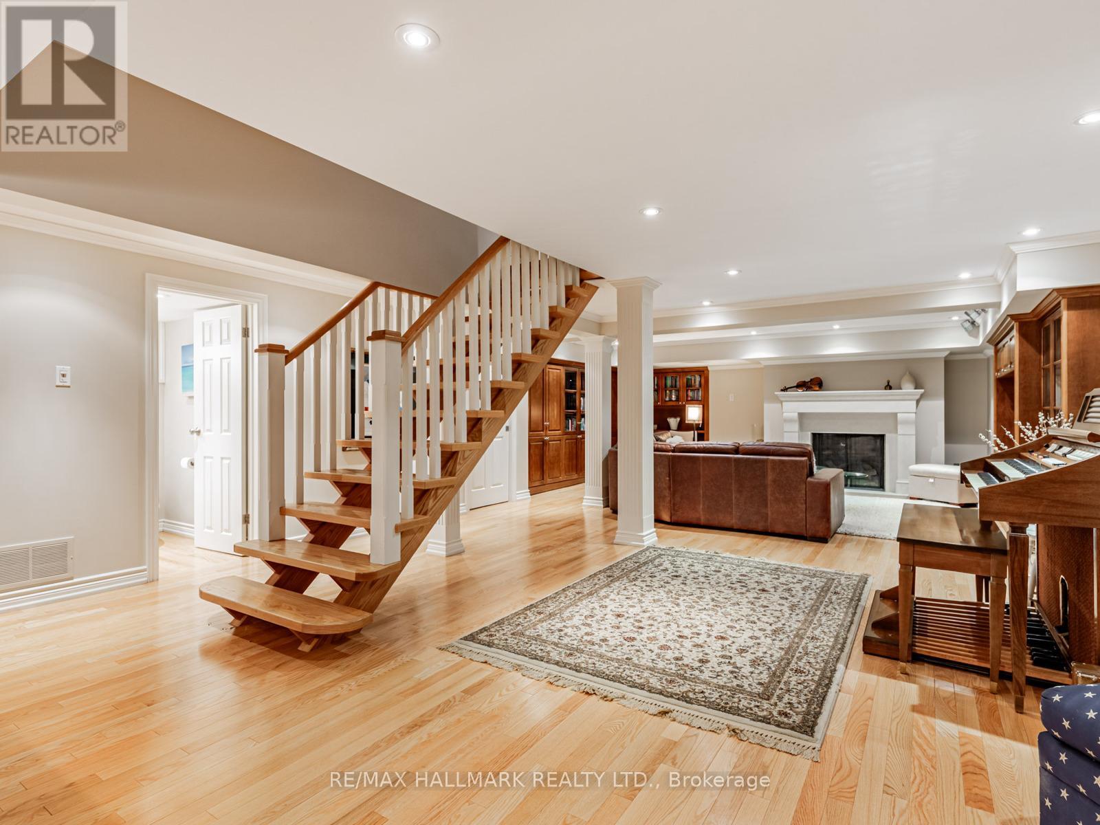 88 Ames Circle, Toronto (Banbury-Don Mills), Ontario  M3B 3C1 - Photo 22 - C12804886