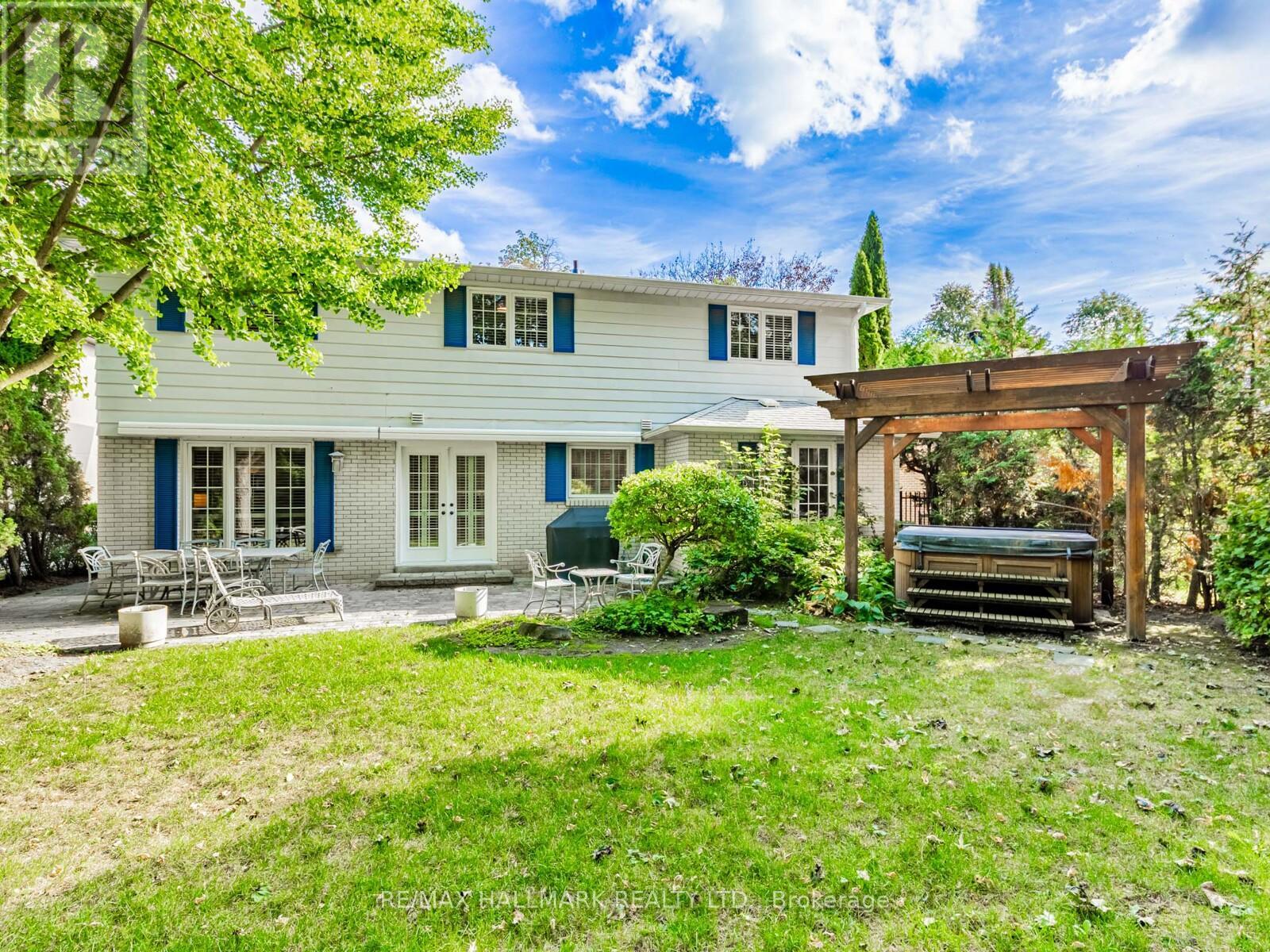 88 Ames Circle, Toronto (Banbury-Don Mills), Ontario  M3B 3C1 - Photo 29 - C12804886