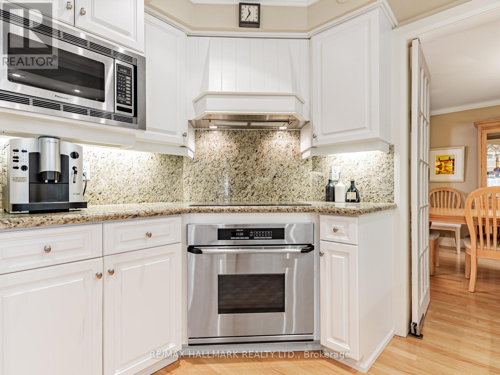 88 Ames Circle, Toronto (Banbury-Don Mills), Ontario  M3B 3C1 - Photo 8 - C12804886