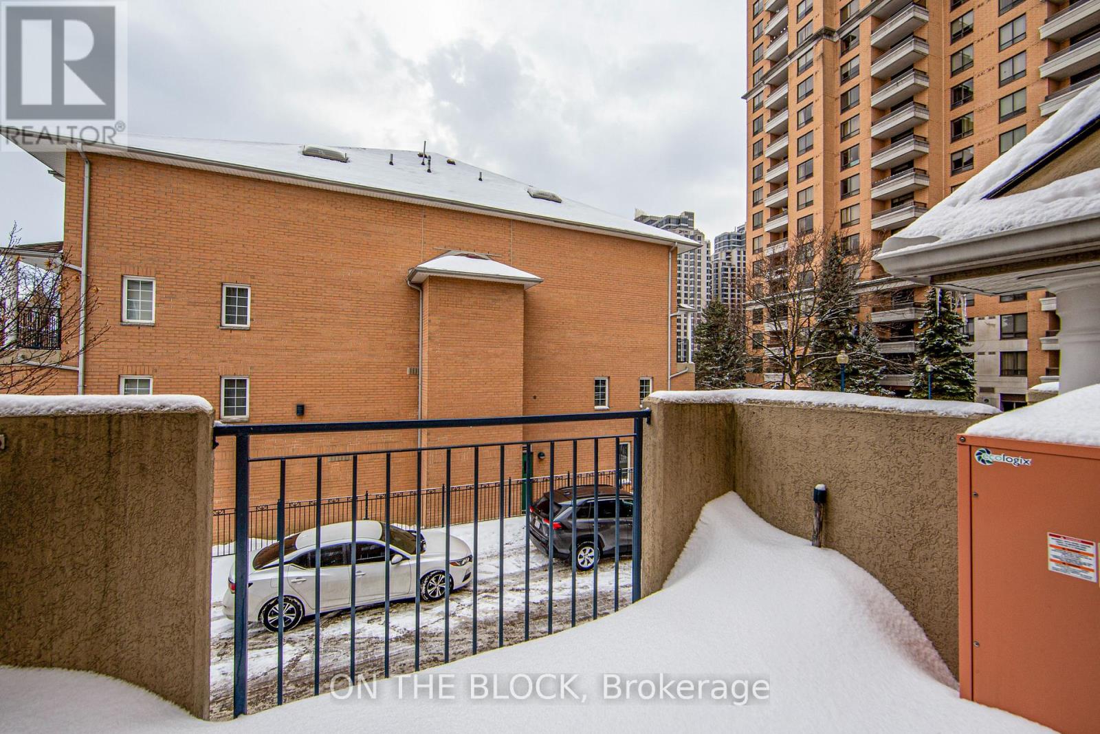 1703 - 28 Sommerset Way, Toronto (Willowdale East), Ontario  M2N 6W7 - Photo 7 - C12804952