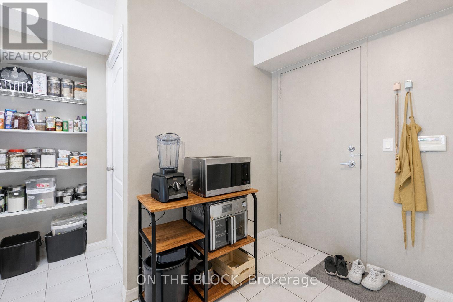 1703 - 28 Sommerset Way, Toronto (Willowdale East), Ontario  M2N 6W7 - Photo 9 - C12804952