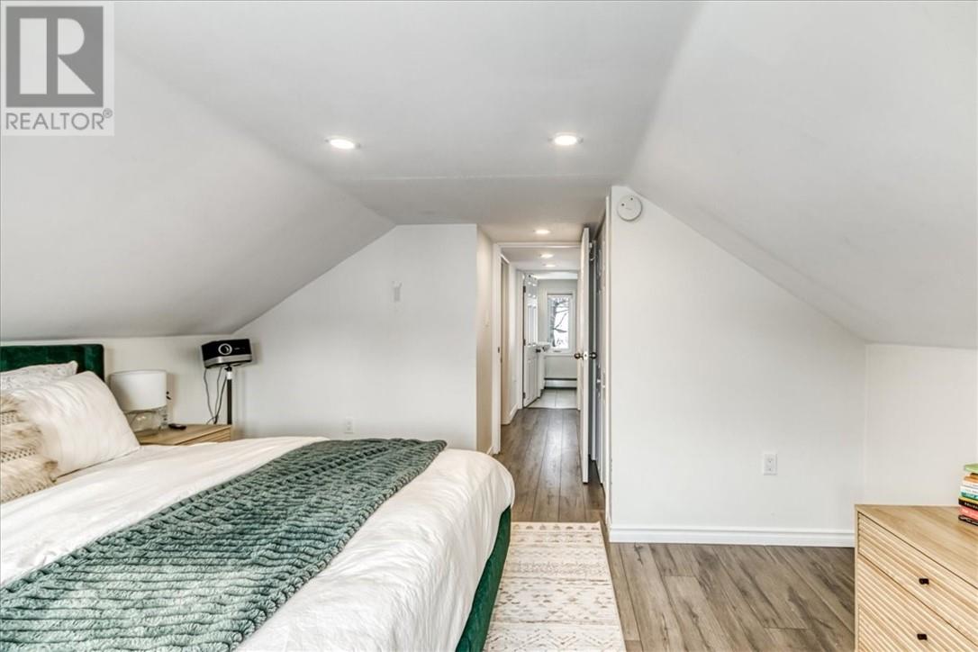 904 Howey Drive, Greater Sudbury, Ontario  P3B 1H4 - Photo 17 - 2126507