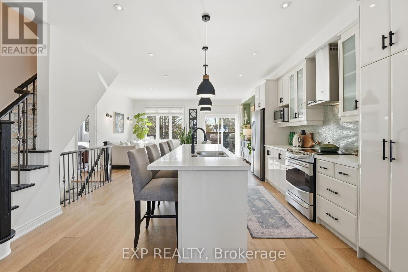 7 Brenner Court, Georgina, Ontario  L4P 0A5 - Photo 6 - N12804862