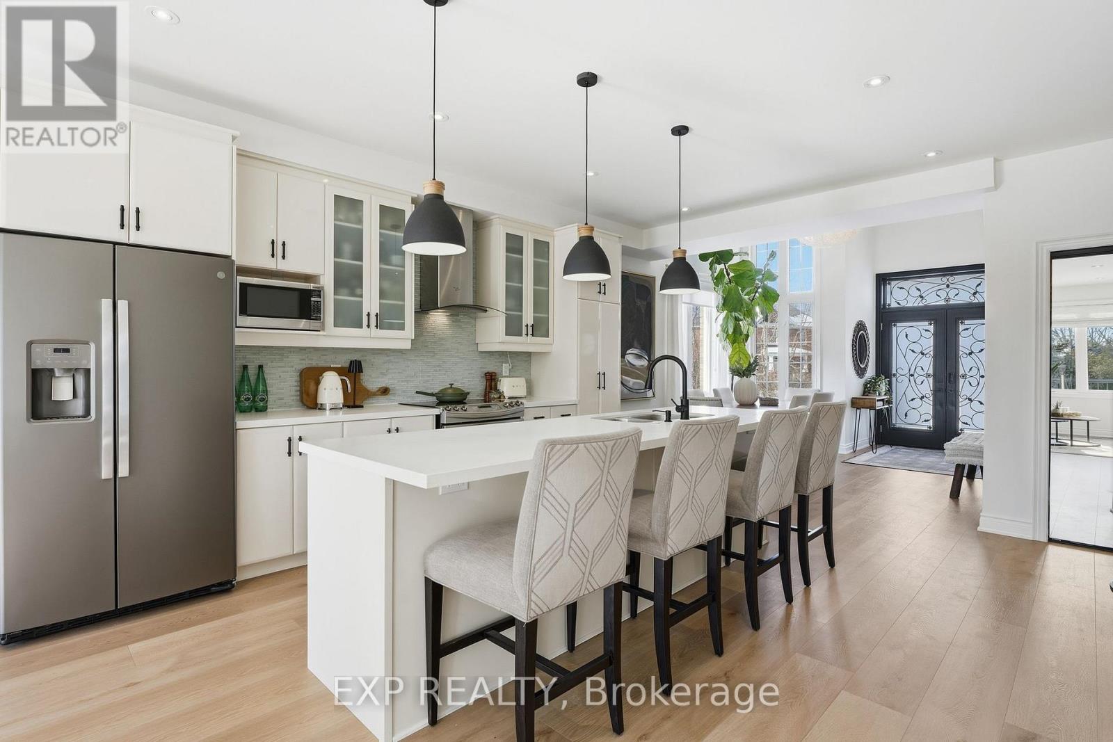 7 Brenner Court, Georgina, Ontario  L4P 0A5 - Photo 9 - N12804862