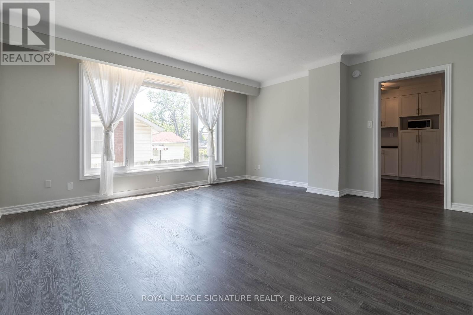 23 Sullivan Avenue, Thorold, Ontario  L2V 2Y3 - Photo 11 - X12804834