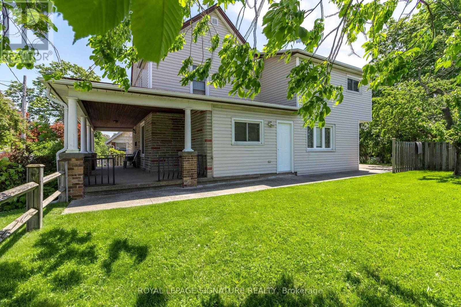 23 Sullivan Avenue, Thorold, Ontario  L2V 2Y3 - Photo 3 - X12804834