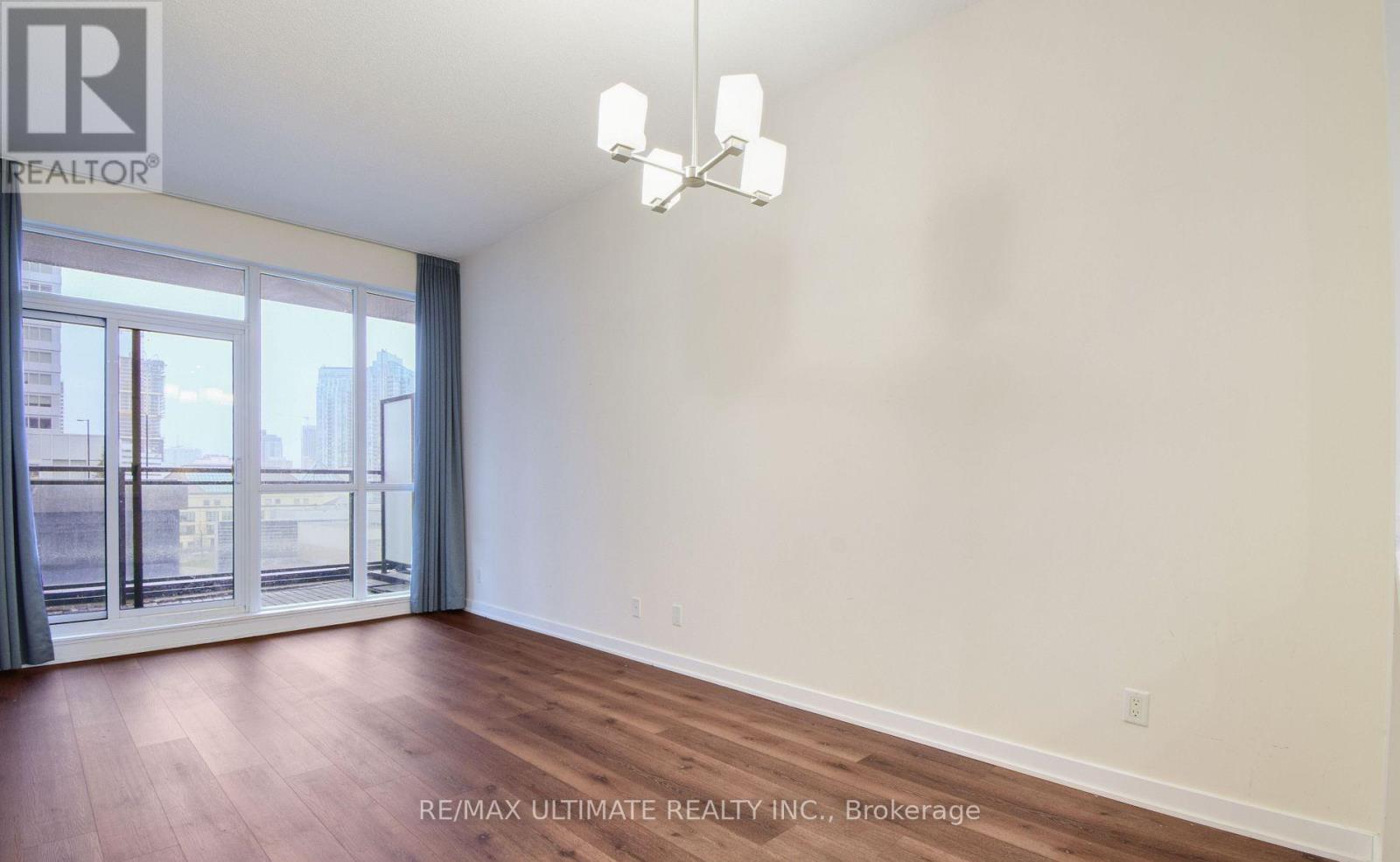 606 - 4070 Confederation Parkway, Mississauga, Ontario  L5B 0E9 - Photo 11 - W12804856