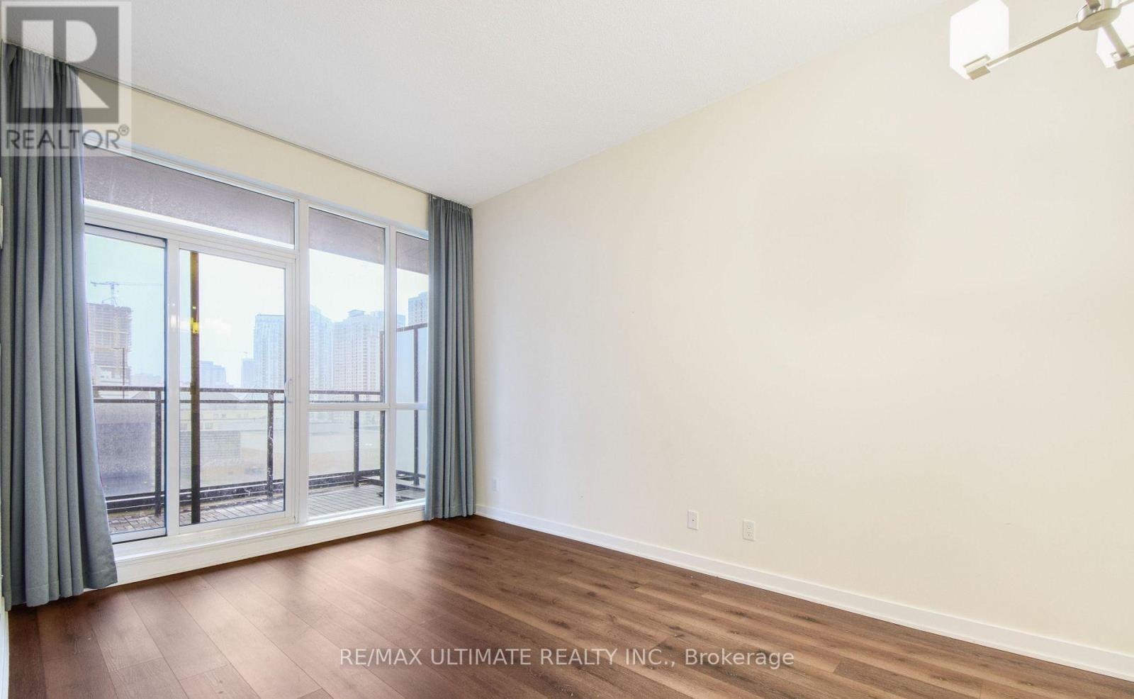 606 - 4070 Confederation Parkway, Mississauga, Ontario  L5B 0E9 - Photo 17 - W12804856