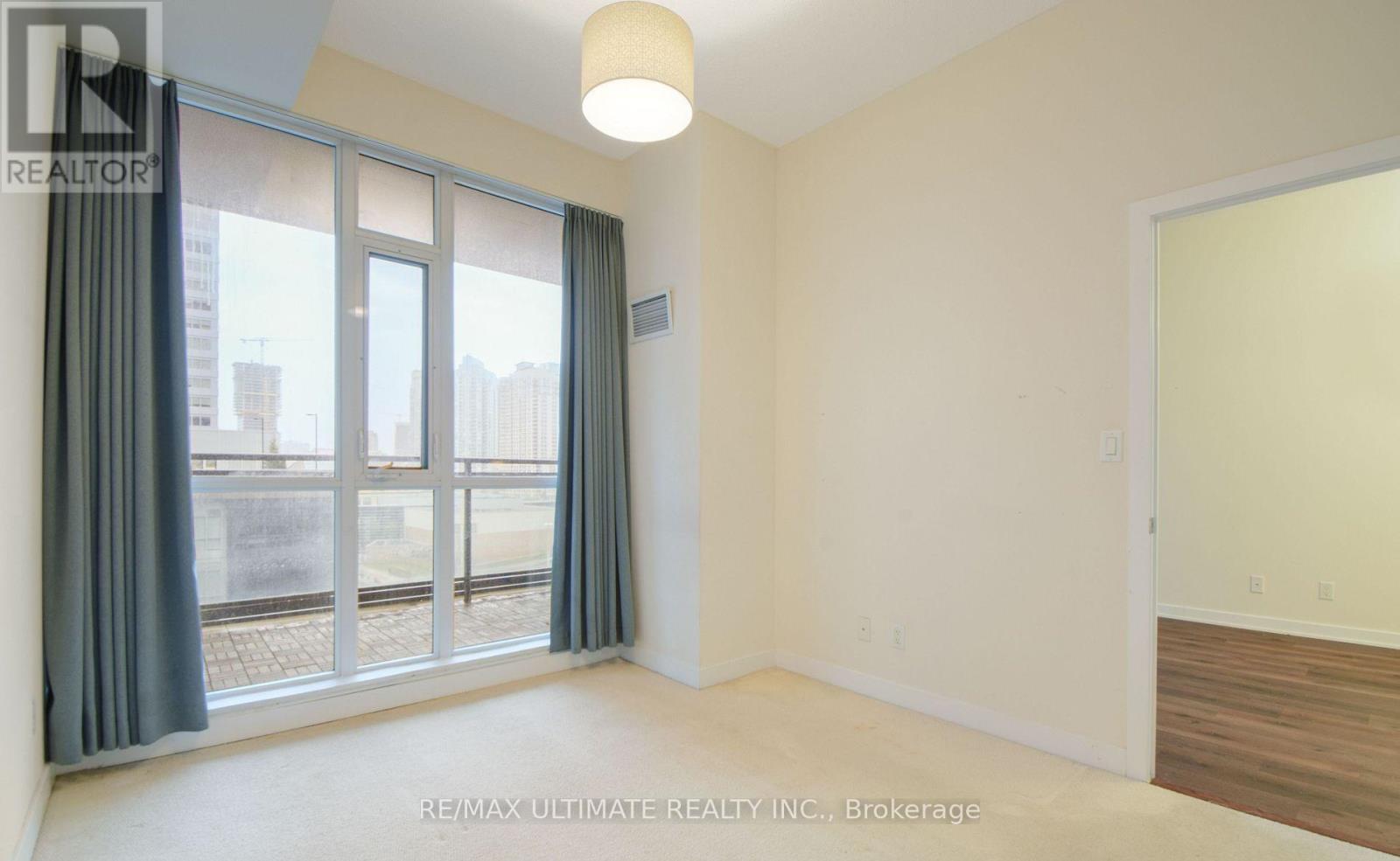 606 - 4070 Confederation Parkway, Mississauga, Ontario  L5B 0E9 - Photo 21 - W12804856