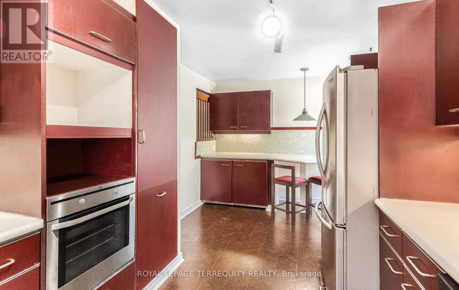 33 - 1250 Marlborough Court, Oakville, Ontario  L6H 2W7 - Photo 21 - W12804868