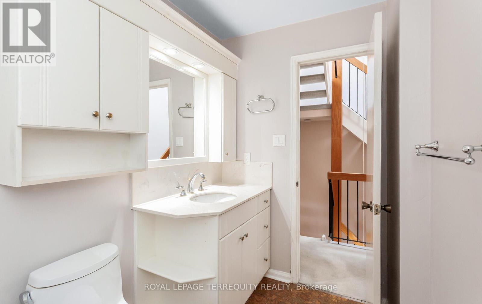 33 - 1250 Marlborough Court, Oakville, Ontario  L6H 2W7 - Photo 33 - W12804868