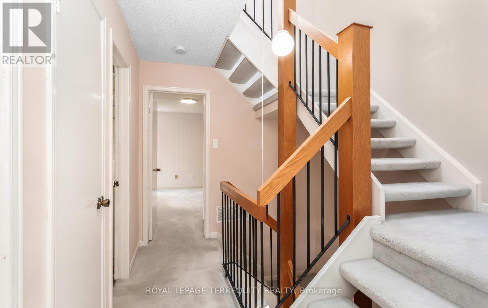 33 - 1250 Marlborough Court, Oakville, Ontario  L6H 2W7 - Photo 34 - W12804868