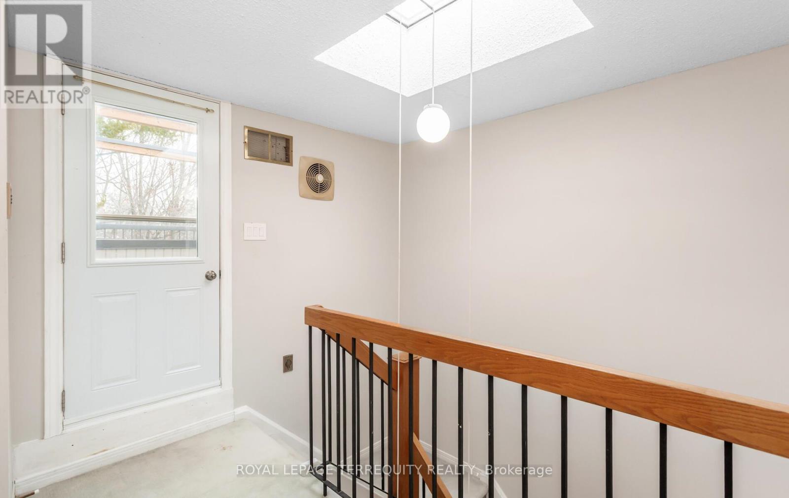 33 - 1250 Marlborough Court, Oakville, Ontario  L6H 2W7 - Photo 37 - W12804868