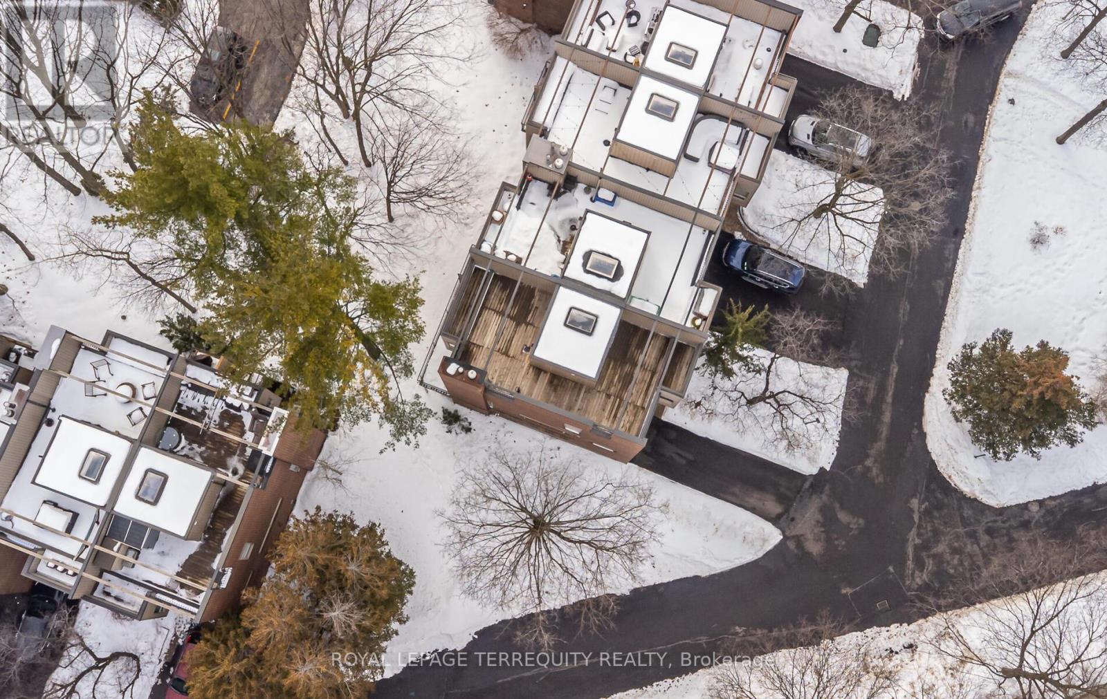 33 - 1250 Marlborough Court, Oakville, Ontario  L6H 2W7 - Photo 42 - W12804868