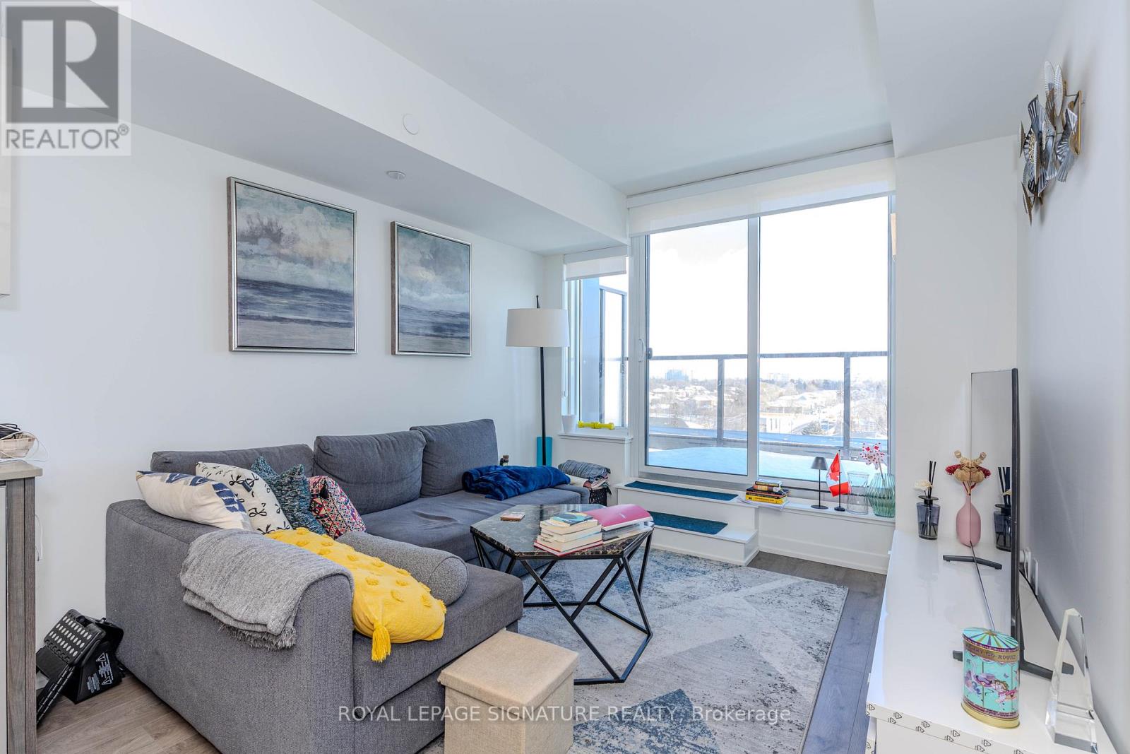 813 - 556 Marlee Avenue, Toronto, Ontario  M6B 0B1 - Photo 12 - W12804882