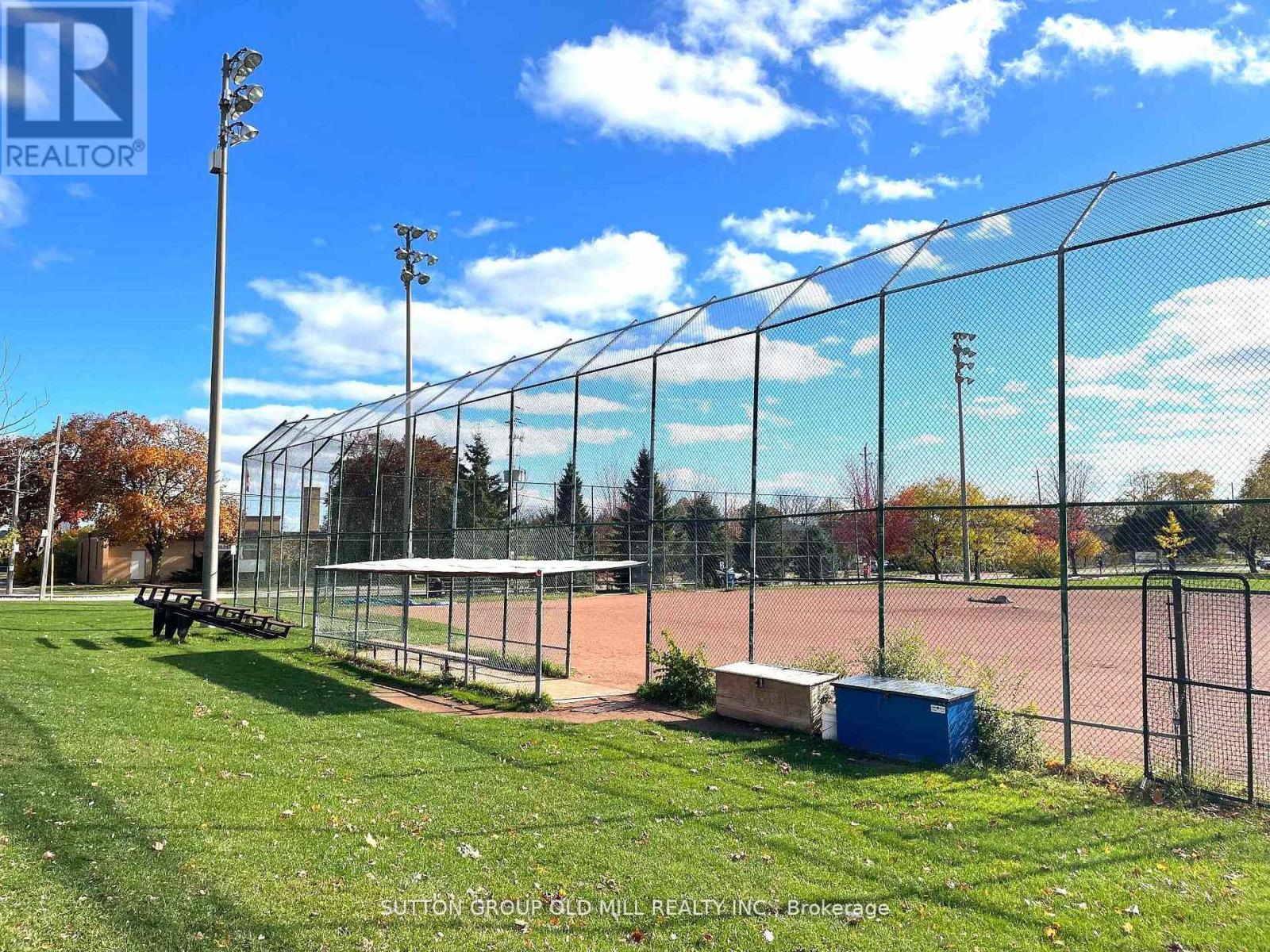 36 Alden Avenue, Toronto, Ontario  M8Z 1C5 - Photo 11 - W12804892