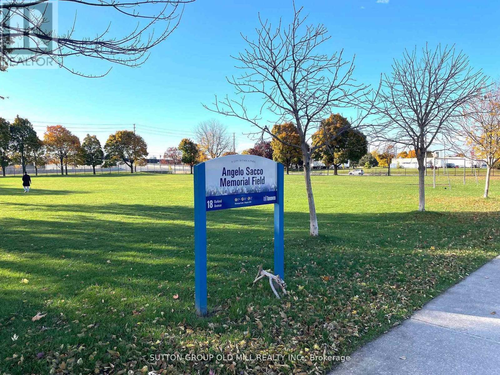 36 Alden Avenue, Toronto, Ontario  M8Z 1C5 - Photo 14 - W12804892