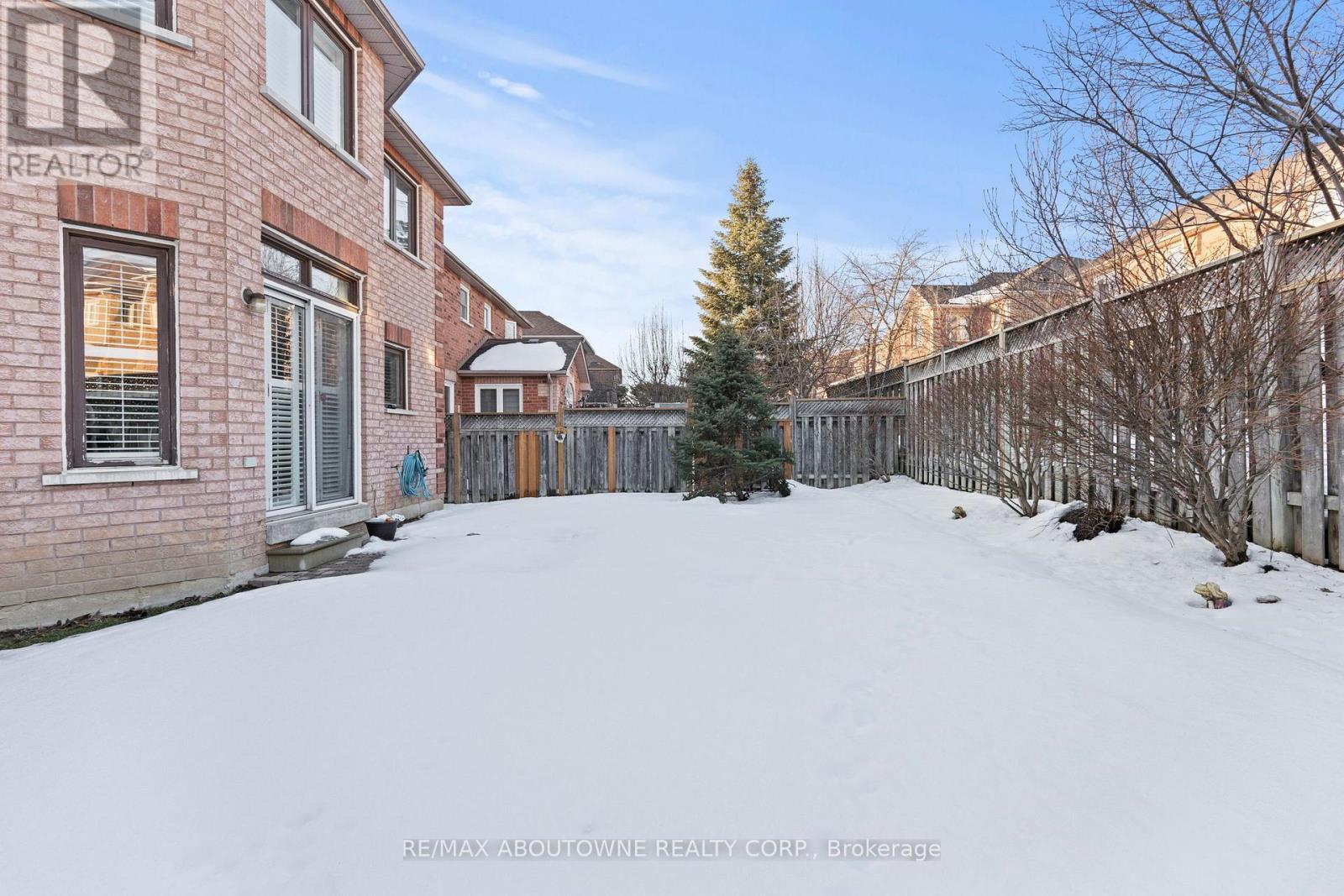 49 Lockwood Road, Brampton, Ontario  L6Y 4T7 - Photo 24 - W12804904