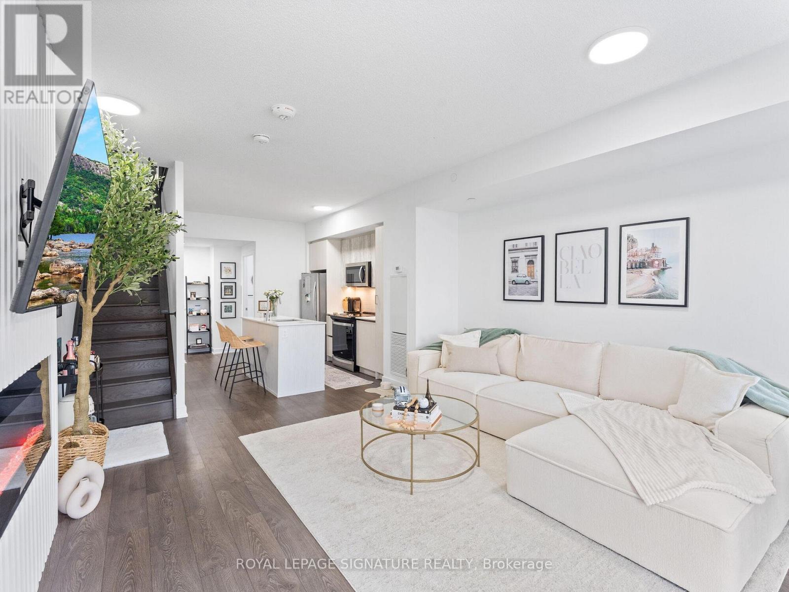 132 - 251 Manitoba Street S, Toronto, Ontario  M8Y 0C7 - Photo 5 - W12804922