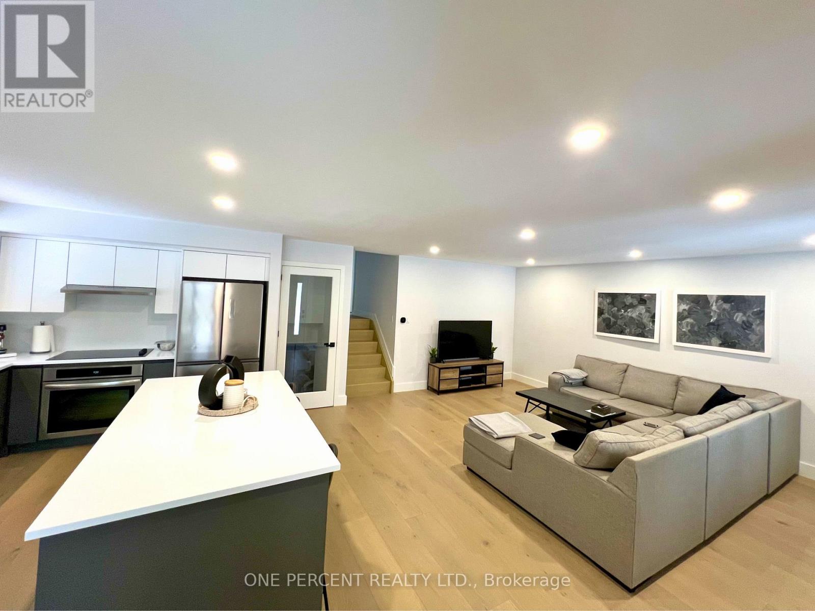 49 Spruceside Crescent, Pelham, Ontario  L0S 1E1 - Photo 4 - X12804890