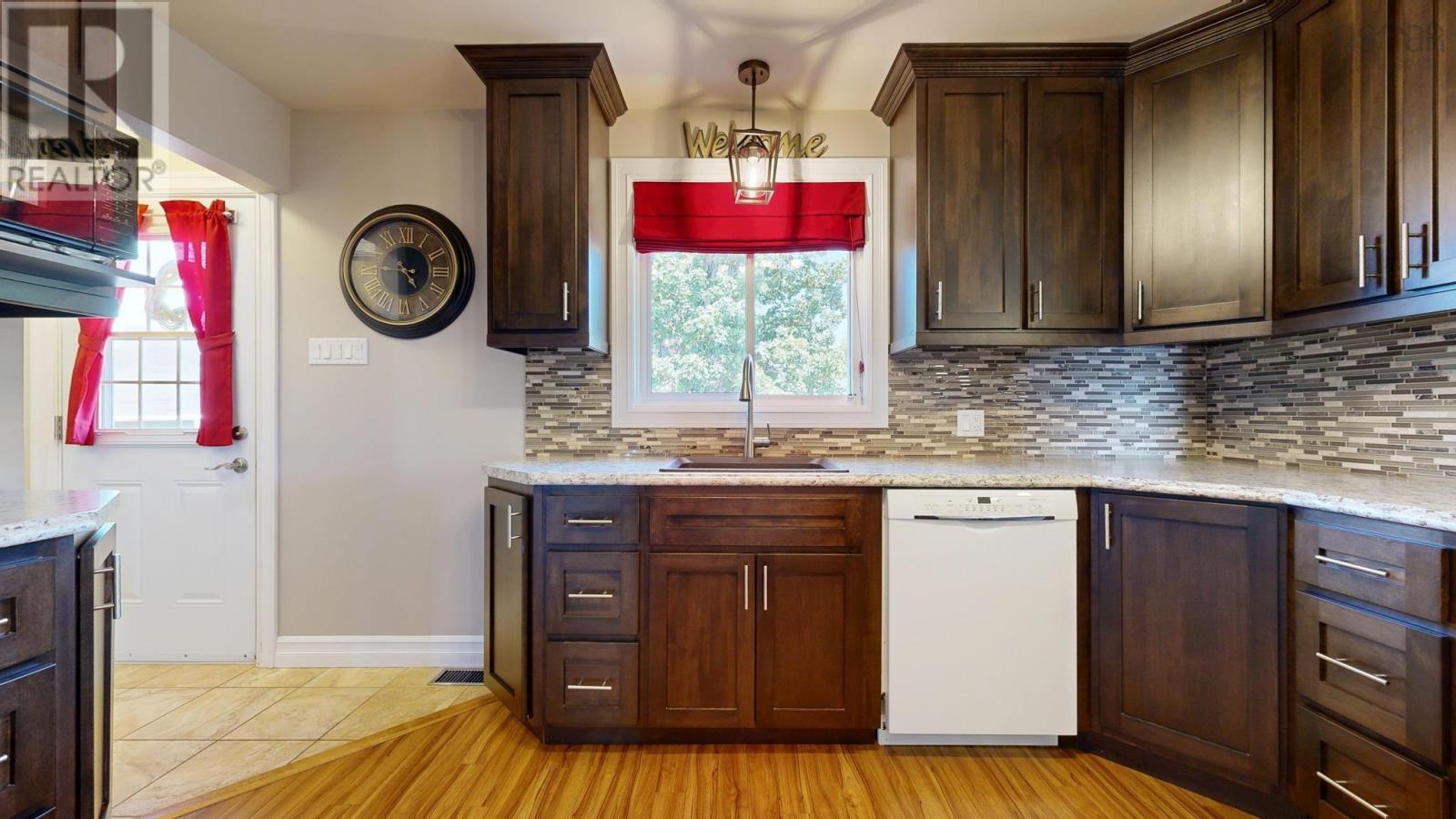 31 Medway Street, Port Medway, Nova Scotia  B0J 2T0 - Photo 18 - 202603105