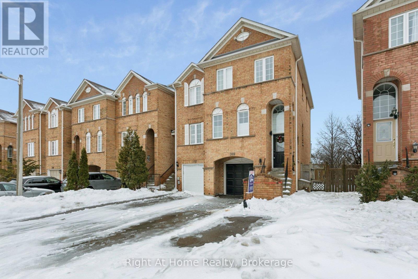 389 FAIRGATE WAY, Oakville, Ontario