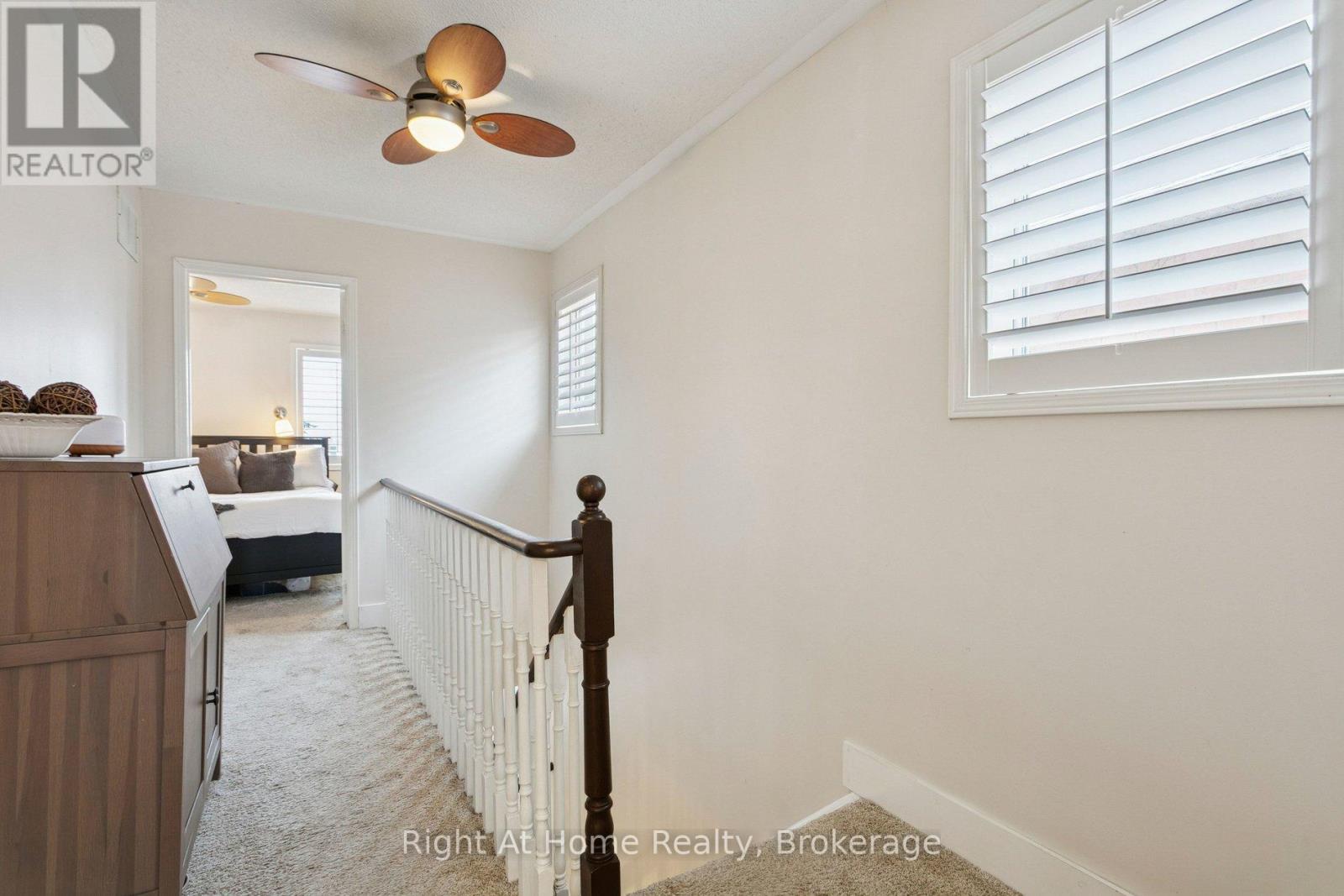 389 Fairgate Way, Oakville, Ontario  L6H 6Y1 - Photo 17 - W12805106