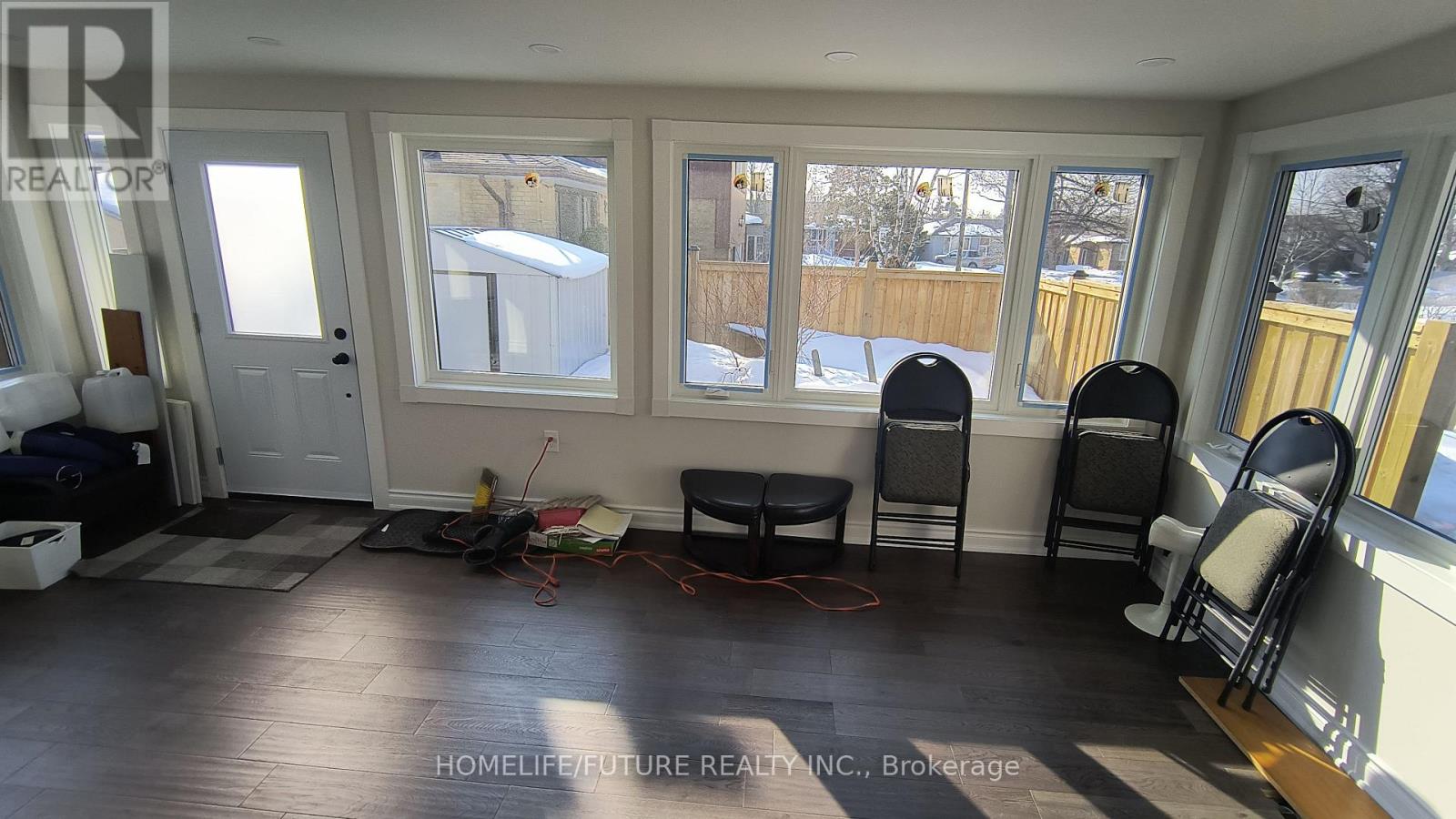 Main - 2 Cora Crescent, Toronto, Ontario  M1P 4M4 - Photo 12 - E12804384