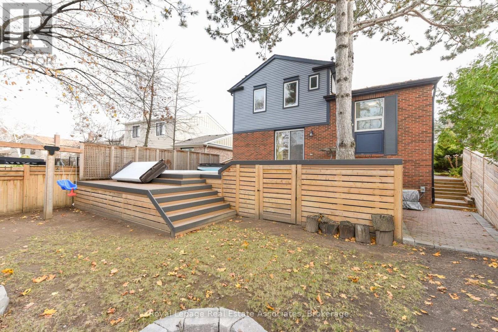 Upper Level - 3162 Folkway Drive, Mississauga, Ontario  L5L 2A3 - Photo 41 - W12590950