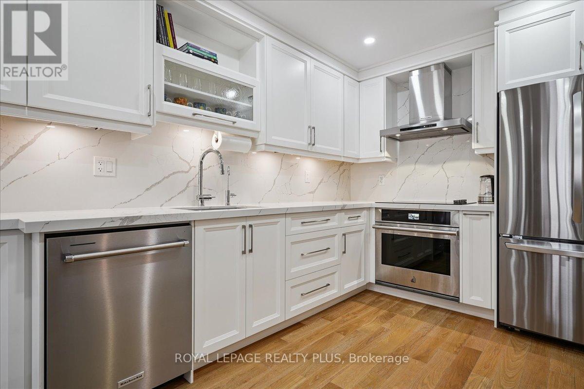 5300 Palmetto Place, Mississauga, Ontario  L5M 0C7 - Photo 13 - W12804258