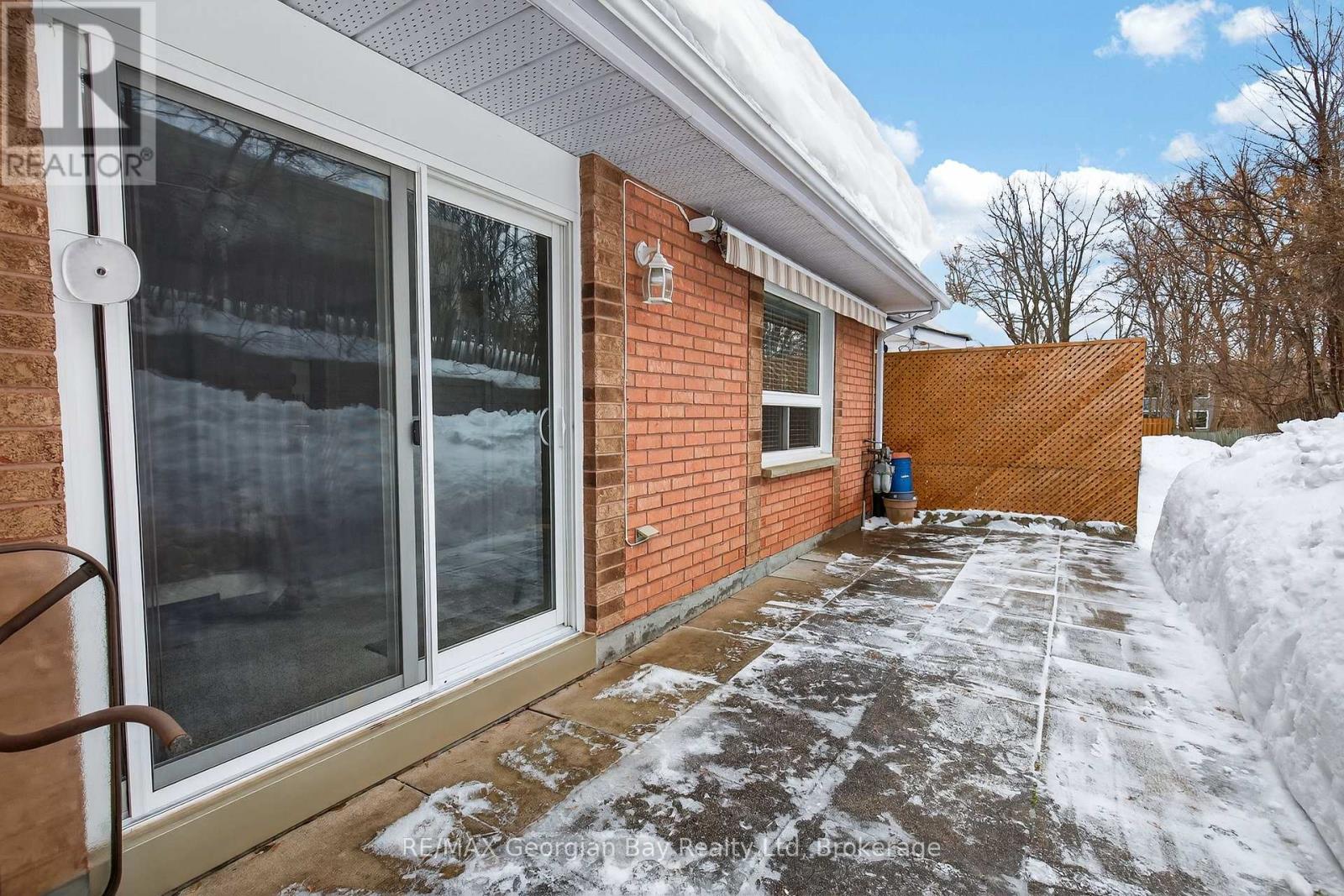 17 - 696 King Street, Midland, Ontario L4R 5B5 - Photo 3 - S12805162