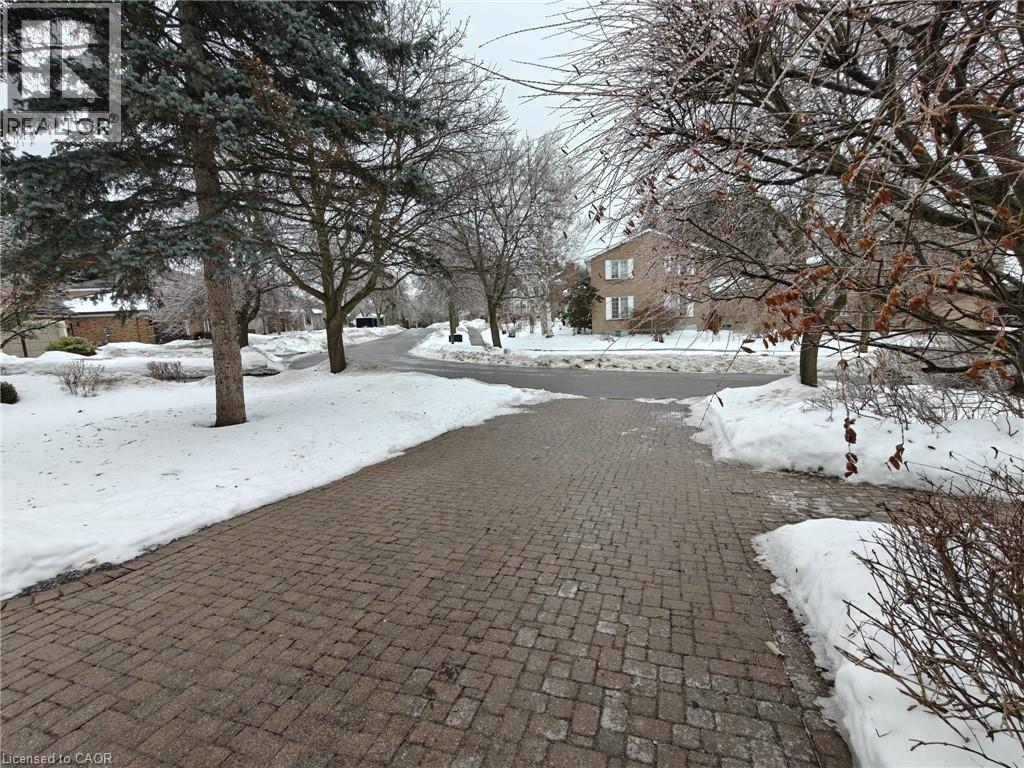 362 Pommel Gate Crescent, Waterloo, Ontario  N2L 5X4 - Photo 2 - 40806058