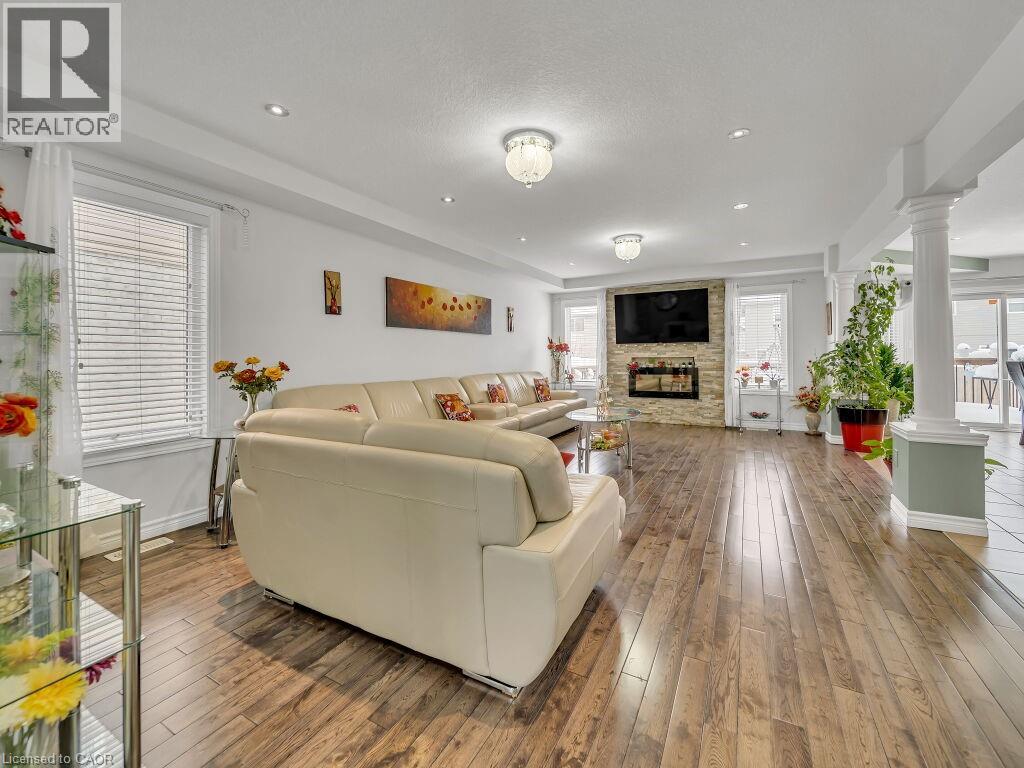 46 Woodbine Avenue, Kitchener, Ontario  N2R 1V1 - Photo 8 - 40799931