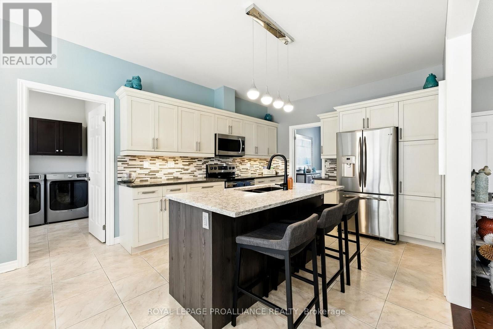 278 Ivey Crescent, Cobourg, Ontario  K9A 5X3 - Photo 10 - X12805164