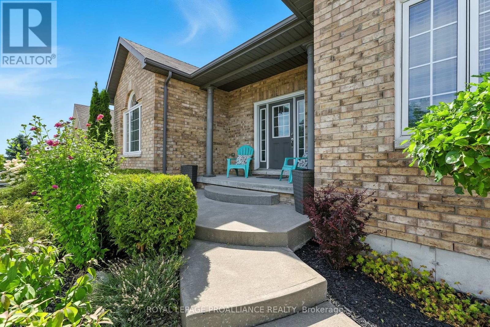 278 Ivey Crescent, Cobourg, Ontario  K9A 5X3 - Photo 4 - X12805164