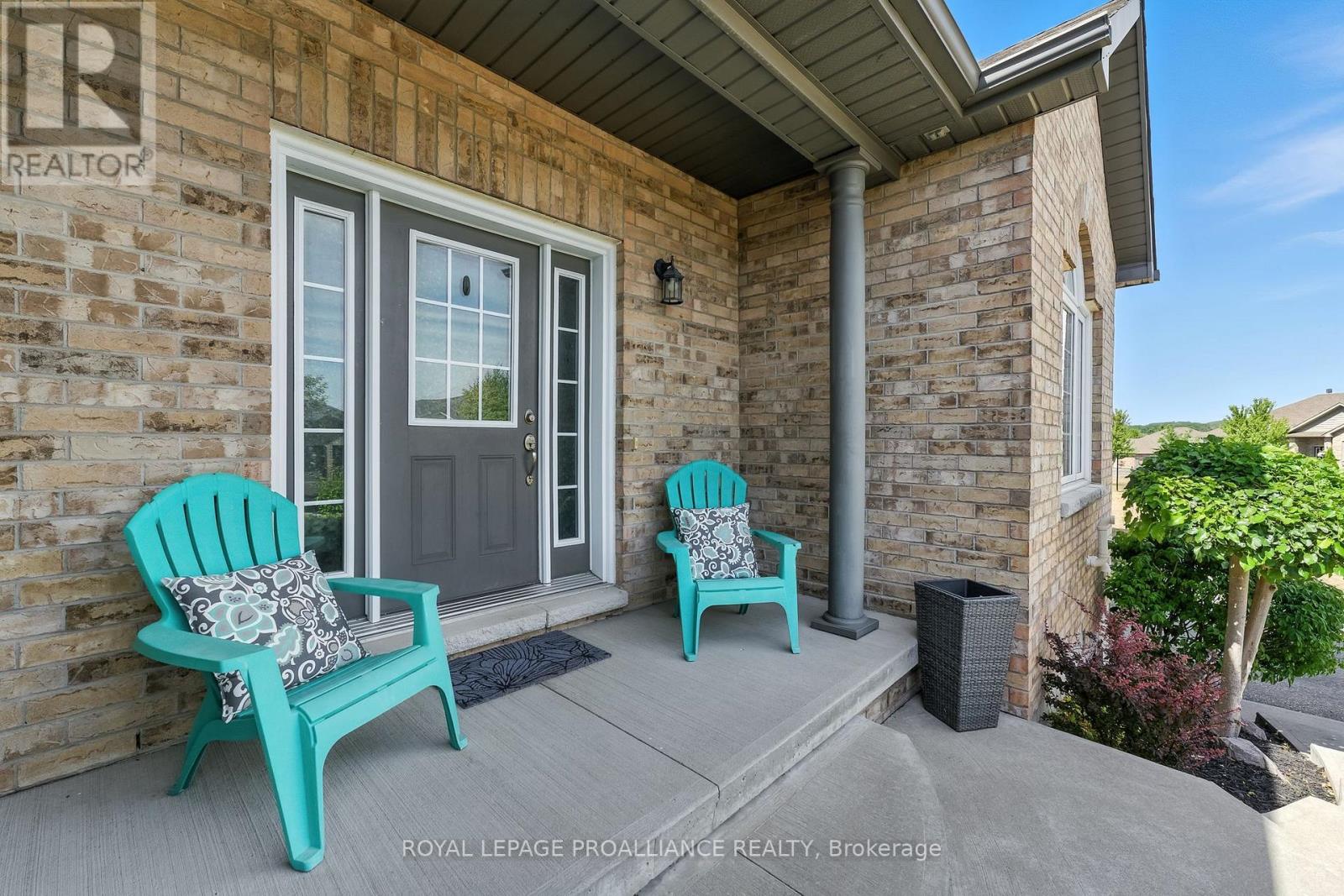 278 Ivey Crescent, Cobourg, Ontario  K9A 5X3 - Photo 5 - X12805164